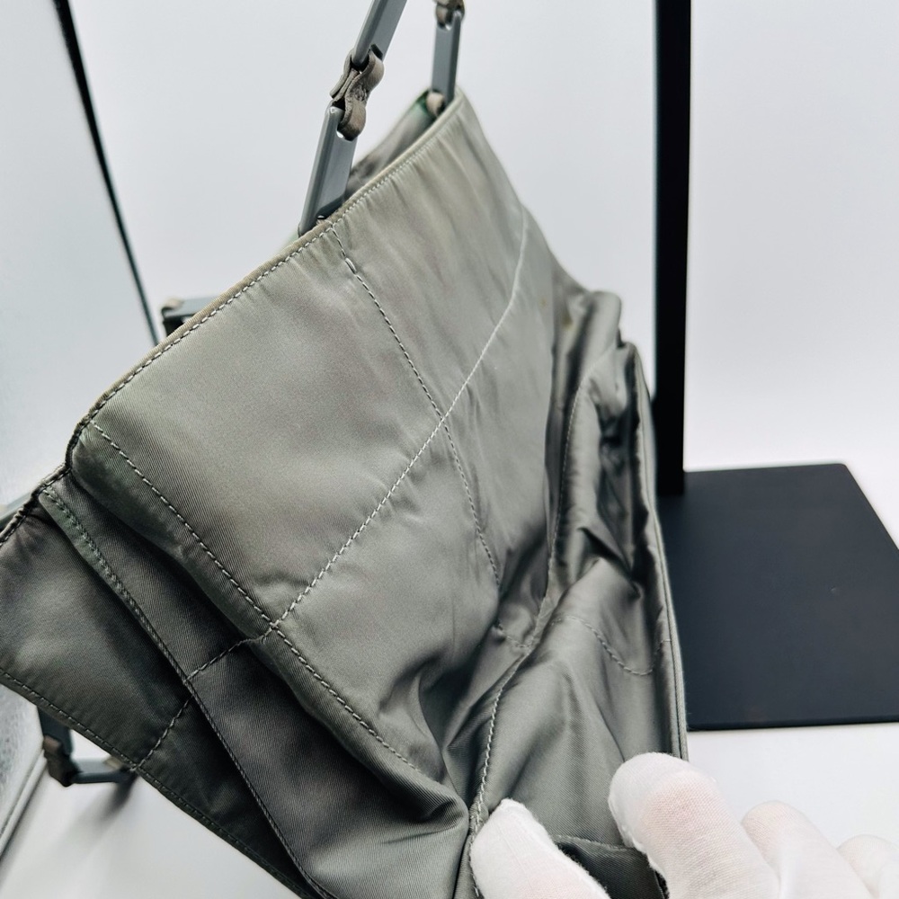 Prada Nylon Gray shoulder Bag - Picture 6 of 12